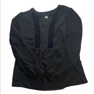 The Loft black top in medium